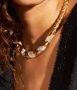 bemaad_collier_amenza_nacre_3.webp